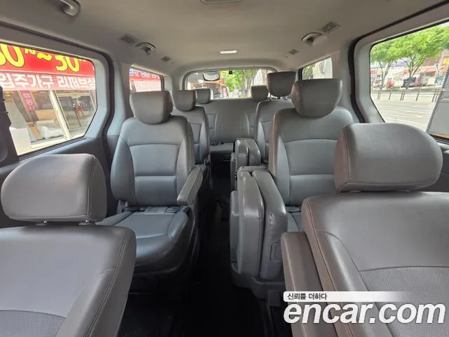 Hyundai Starex 2019 — фото 19