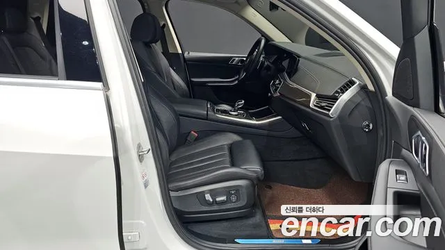 BMW X5 2022 — фото 11