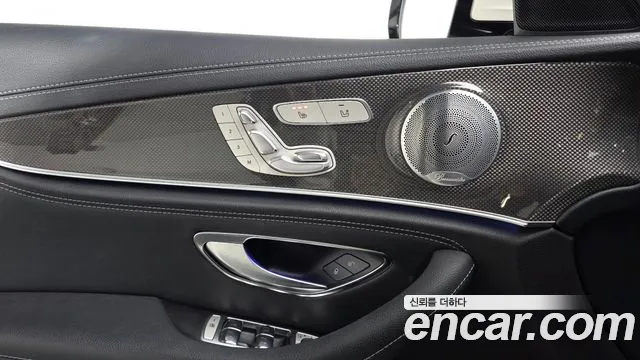 Mercedes-Benz E-Class 2019 — фото 19