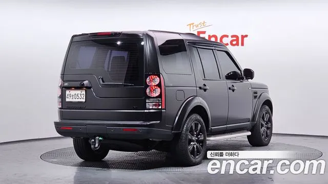 Land Rover Discovery 2016 — фото 2
