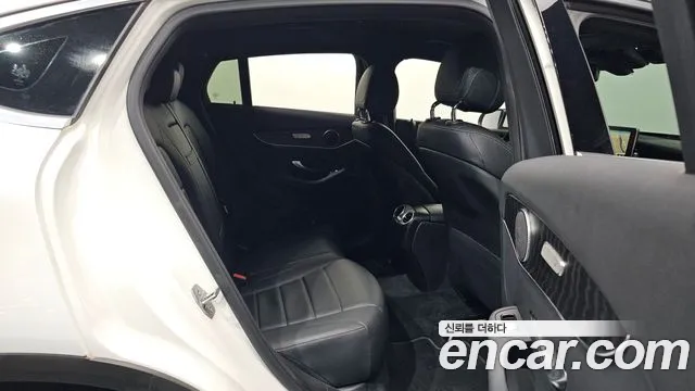 Mercedes-Benz GLC-Class 2019 — фото 12