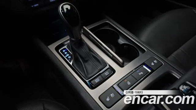 Hyundai Genesis 2016 — фото 9