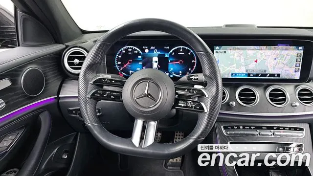 Mercedes-Benz E-Class 2021 — фото 13