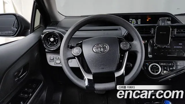 Toyota Prius 2020 — фото 13
