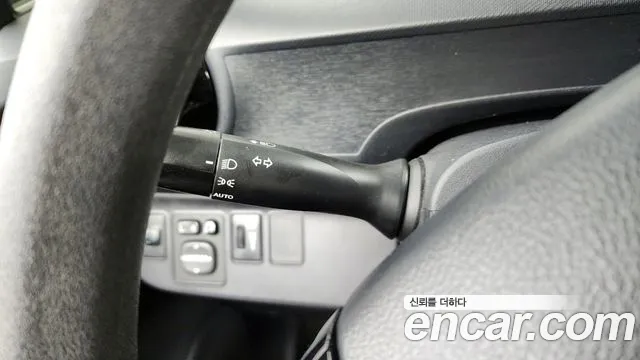Toyota Prius 2020 — фото 19