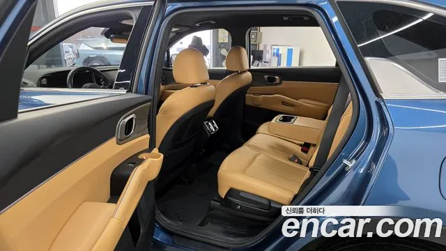 Kia Sorento 2022 — фото 11