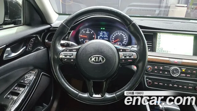 Kia K7 2018 — фото 13