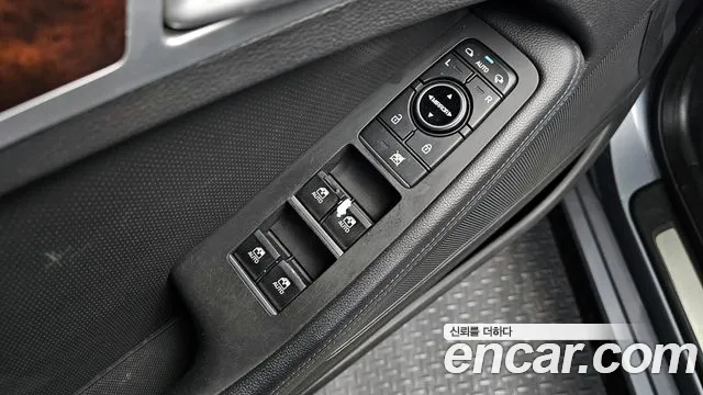 Hyundai Genesis 2014 — фото 13