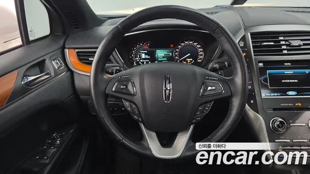 Lincoln MKC 2017 — фото 13