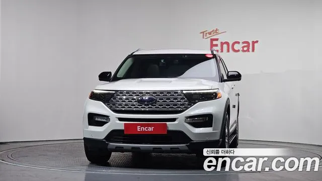 Ford Explorer 2020 — фото 3