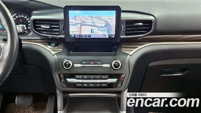 Ford Explorer 2020 — фото 14