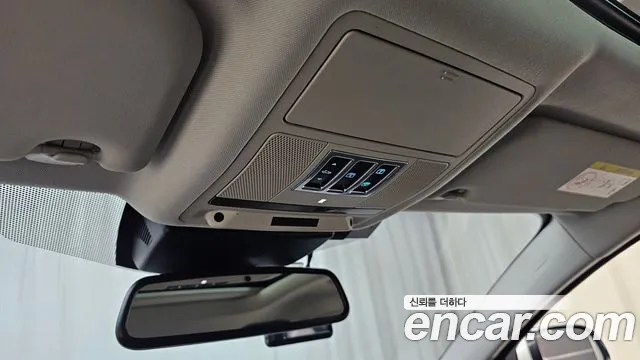 Jaguar XE 2016 — фото 16