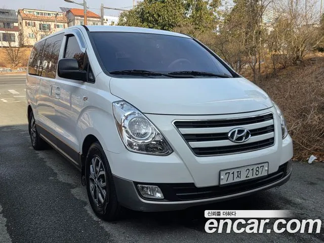 Hyundai Starex 2017 — фото 3