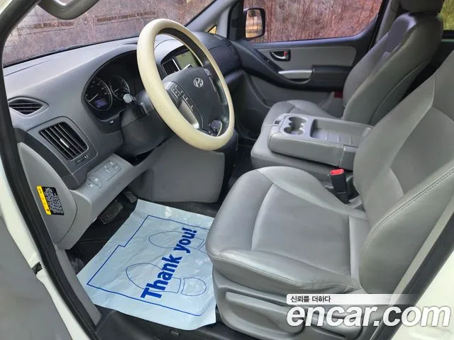 Hyundai Starex 2017 — фото 18