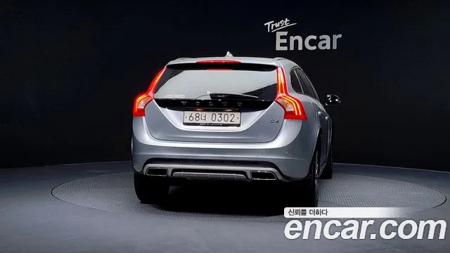 Volvo V60 2016 — фото 4