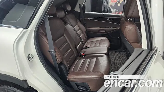 Kia Sorento 2015 — фото 11