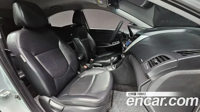 Hyundai Accent 2011 — фото 10