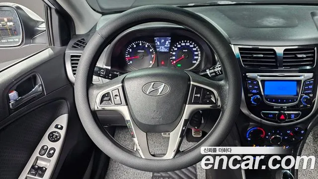Hyundai Accent 2011 — фото 13