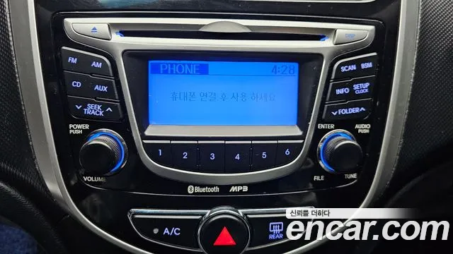 Hyundai Accent 2011 — фото 16