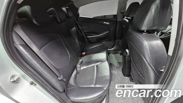 Hyundai Accent 2011 — фото 19