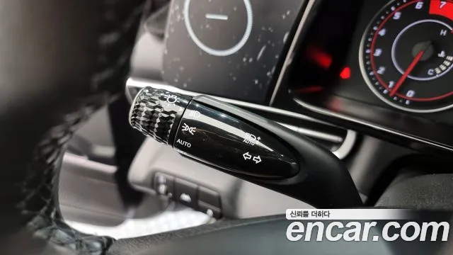 Hyundai AVANTE 2021 — фото 17