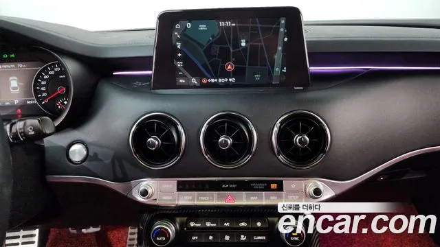 Kia Stinger 2020 — фото 14