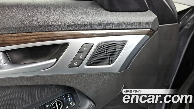 Hyundai Genesis 2015 — фото 18