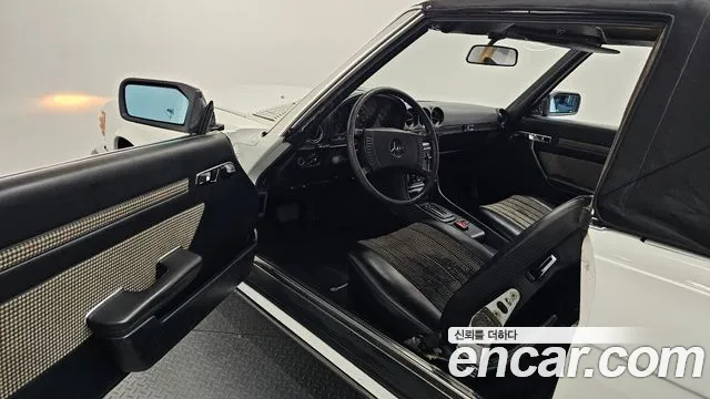 Mercedes-Benz SL-Class 1977 — фото 10
