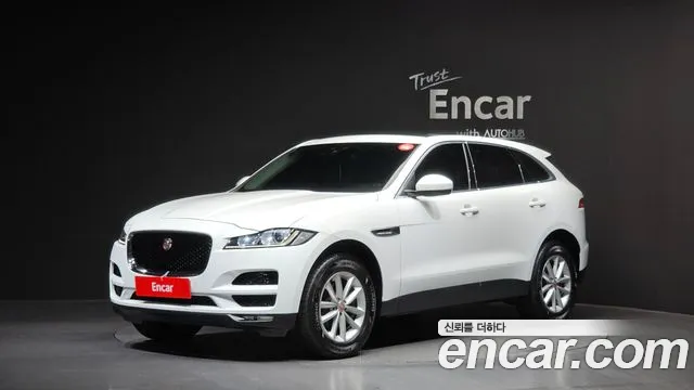 Jaguar F-PACE 2017 — фото 1