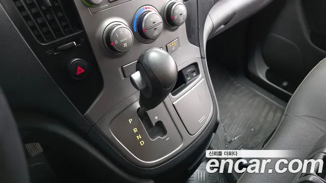 Hyundai Starex 2014 — фото 9