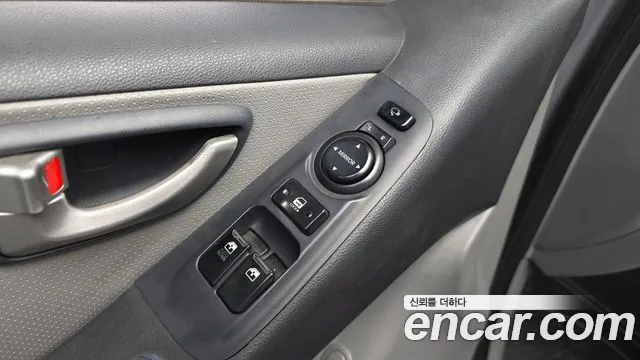 Hyundai Starex 2014 — фото 17