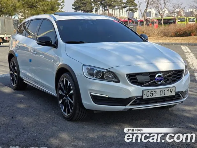 Volvo V60 2016 — фото 2