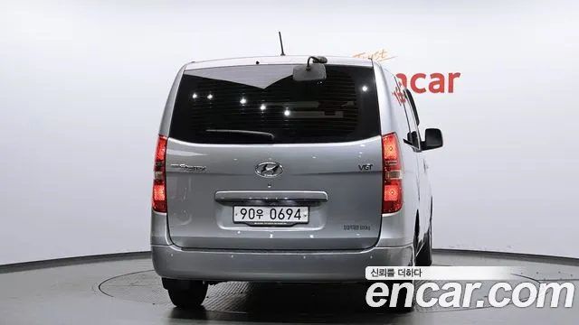 Hyundai Starex 2017 — фото 4