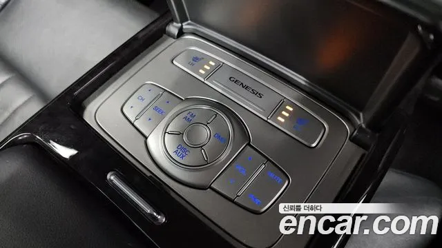 Hyundai Genesis 2014 — фото 19