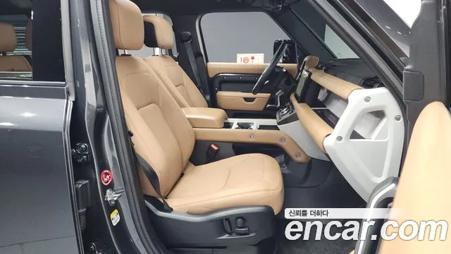Land Rover Defender 2025 — фото 11