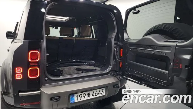 Land Rover Defender 2025 — фото 20
