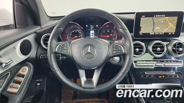 Mercedes-Benz GLC-Class 2018 — фото 13