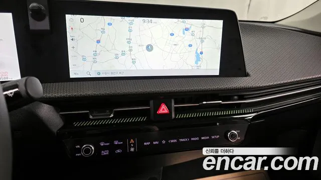 Kia EV6 2022 — фото 14