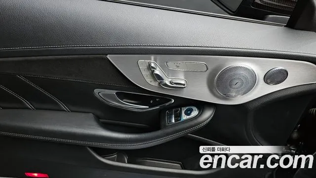 Mercedes-Benz C-Class 2017 — фото 17