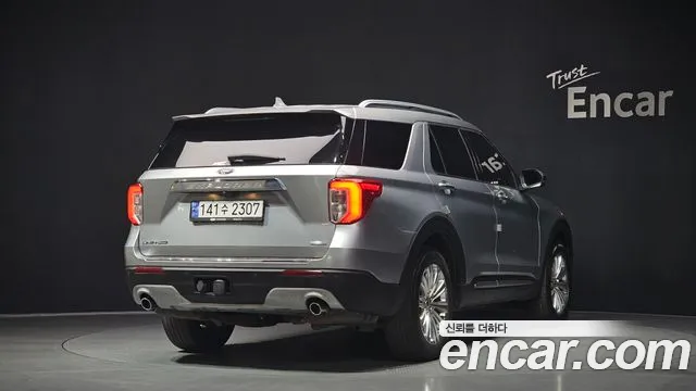 Ford Explorer 2020 — фото 2