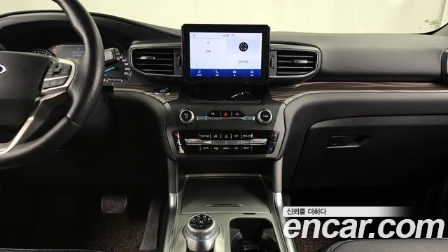Ford Explorer 2020 — фото 14
