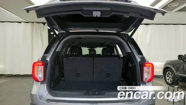 Ford Explorer 2020 — фото 20