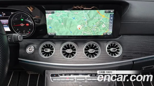 Mercedes-Benz E-Class 2019 — фото 15