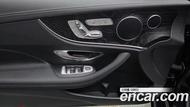 Mercedes-Benz E-Class 2019 — фото 19