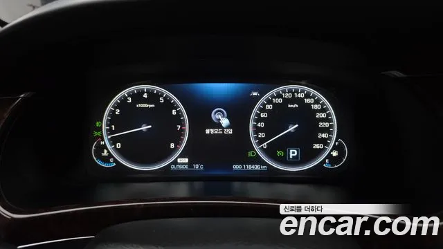 Hyundai Equus 2015 — фото 8