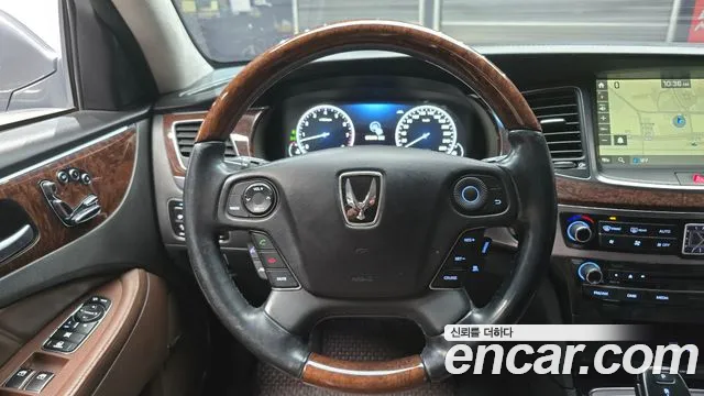 Hyundai Equus 2015 — фото 13