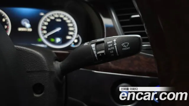 Hyundai Equus 2015 — фото 17