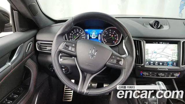 Maserati Levante 2020 — фото 13