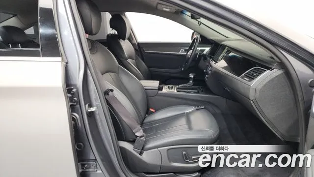 Hyundai Genesis 2016 — фото 11