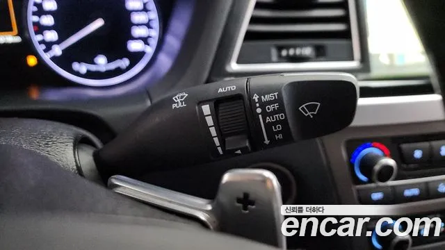 Hyundai Genesis 2016 — фото 14
